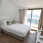 Aurasia Hotel