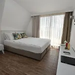 Aurasia Otel 3*