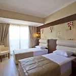 Aurasia Otel