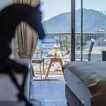 Aurasia Hotel
