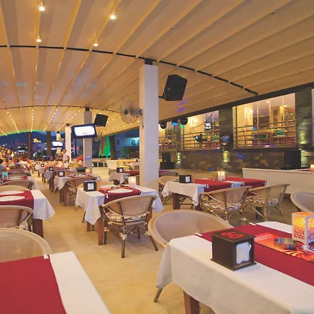 Aurasia Hotel