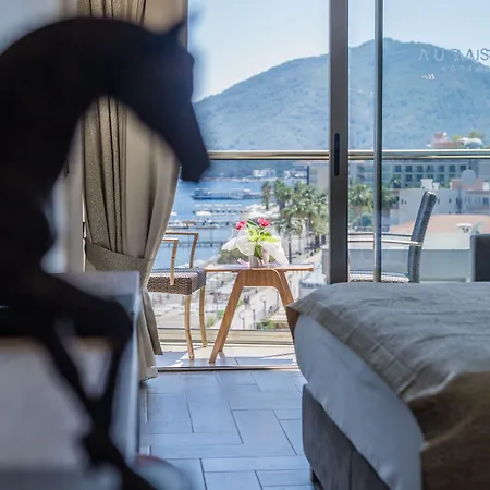Aurasia Hotell