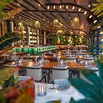 Aurasia Hotel 3*