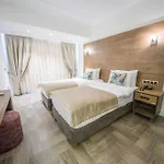 Aurasia Hotel