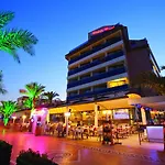 Aurasia Hotel